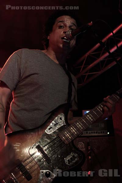 DEFTONES - 2010-05-10 - PARIS - La Boule Noire - Sergio Vega